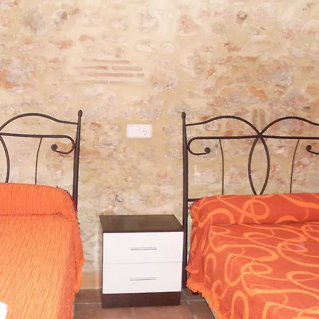 062 Almendro Villa
