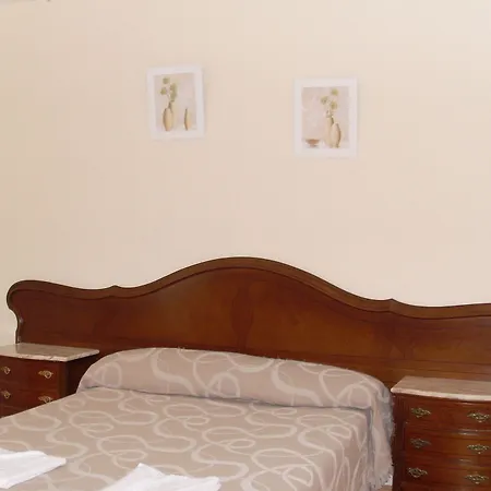 062 Almendro デニア